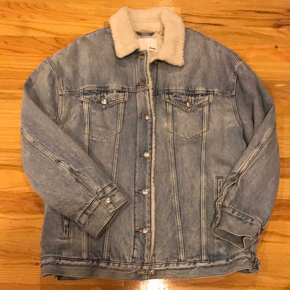 Aritzia Wilfred free denim Sherpa jacket